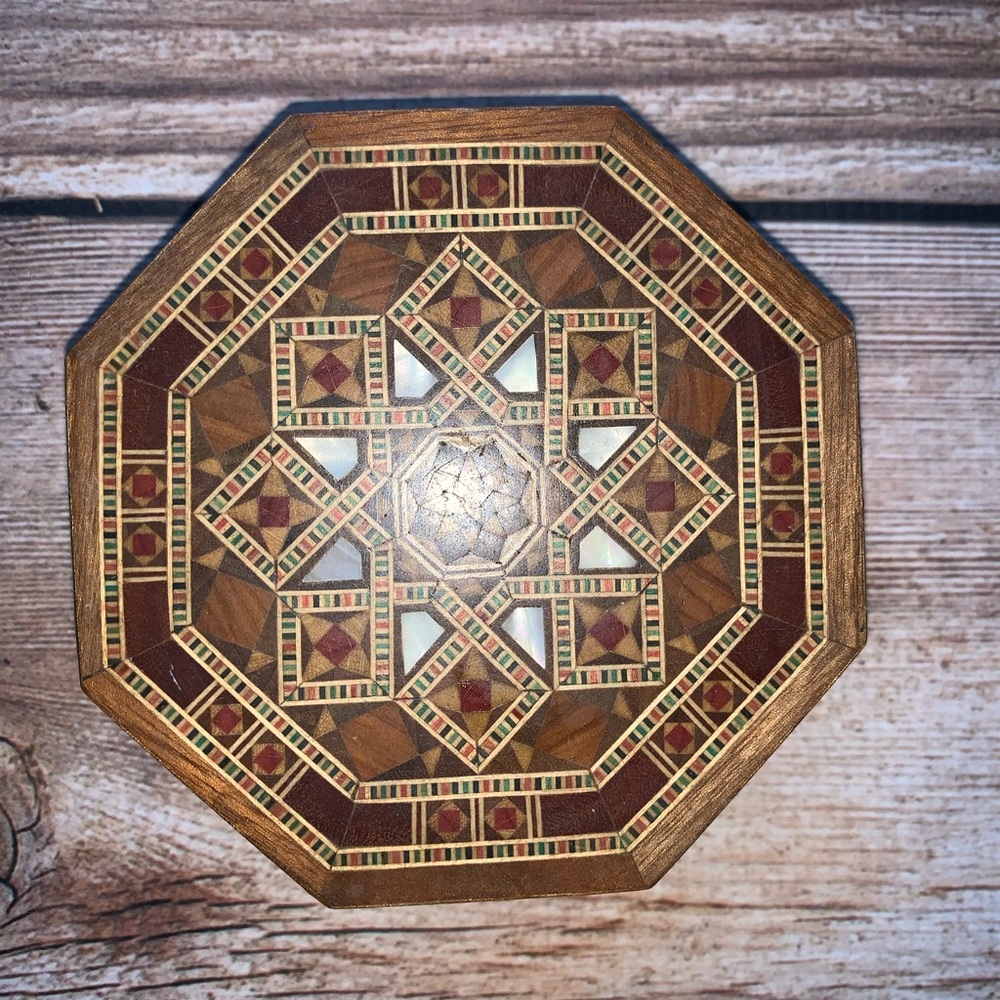 Wood vintage jewelry holder